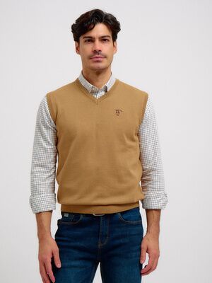 knitted vest | Camel